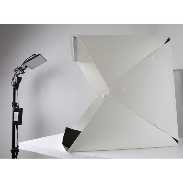 STUDIO SET FOTOGRAFICO PORTATILE GRANDE 30CM LIGHT BOX LUCI LED 2SFOND