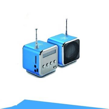 ALTOPARLANTE DIGITALE CON RADIO FM, AUX, USB E MICRO SD/TF CARD SLOT